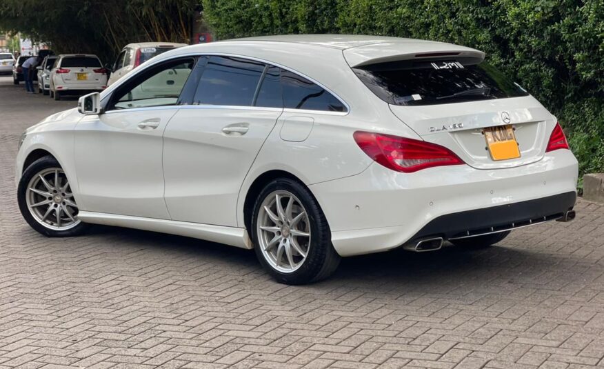 2016 Mercedes-Benz CLA180