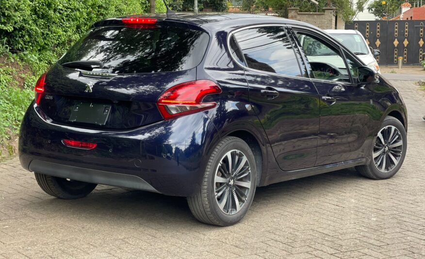 2016 Peugeot 208_ PureDrive/ MoonRoof