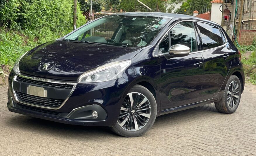 2016 Peugeot 208_ PureDrive/ MoonRoof