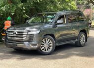 2016 Toyota Land Cruiser V8 2016 | (Fully Upgraded TO LC300 2023)