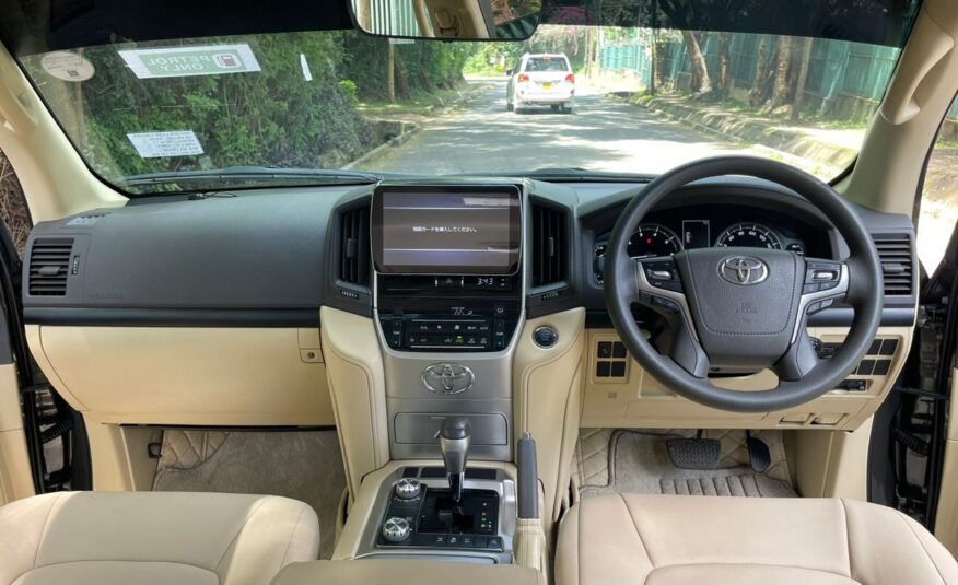 2016 Toyota Land Cruiser V8 2016 | (Fully Upgraded TO LC300 2023)