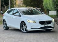 2016 Volvo V40 T3