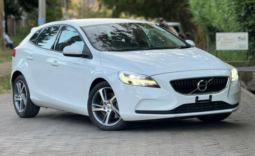 2016 Volvo V40 T3