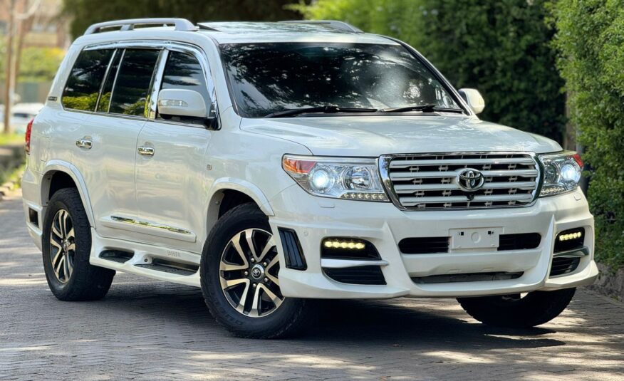 2012 Toyota Landcruiser V8 ZX