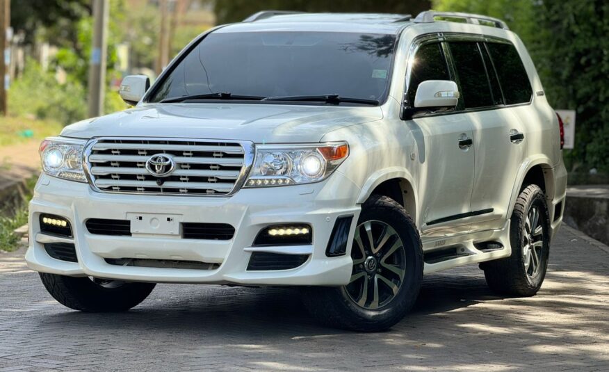 2012 Toyota Landcruiser V8 ZX