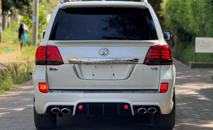 2012 Toyota Landcruiser V8 ZX