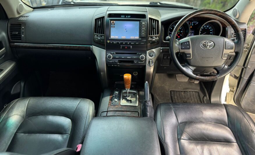 2012 Toyota Landcruiser V8 ZX