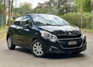 2017 Peugeot 208_ Pure Drive