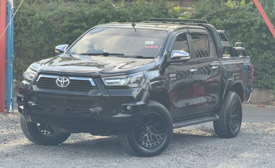 2016 Toyota Hilux SR5