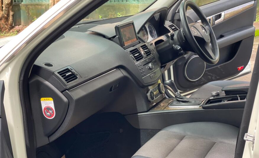 2009 Mercedes Benz C200