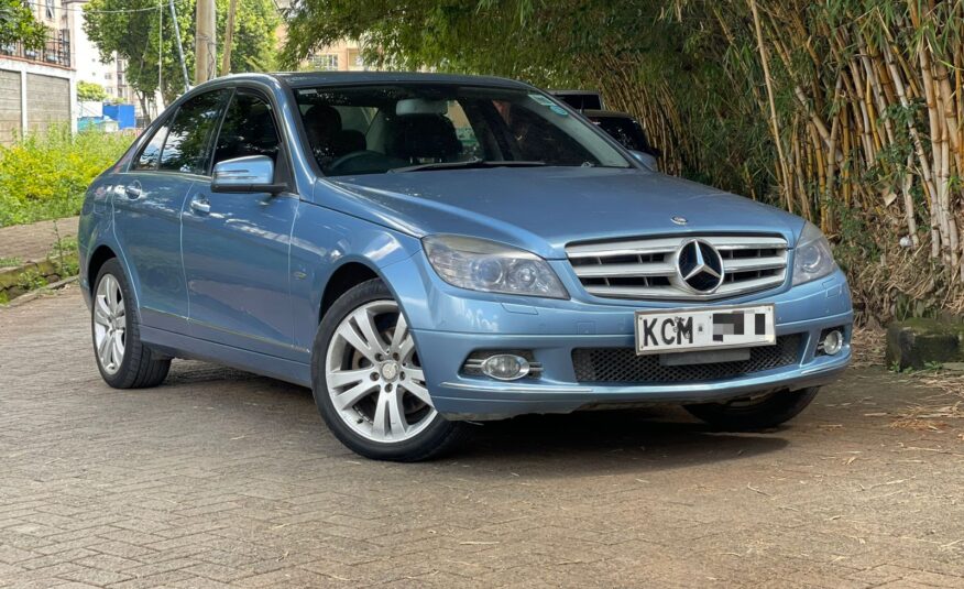 2010 Mercedes Benz  C200 CGI