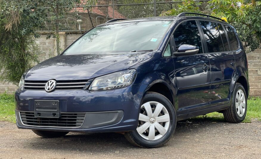 2015 Volkswagen Golf Touran