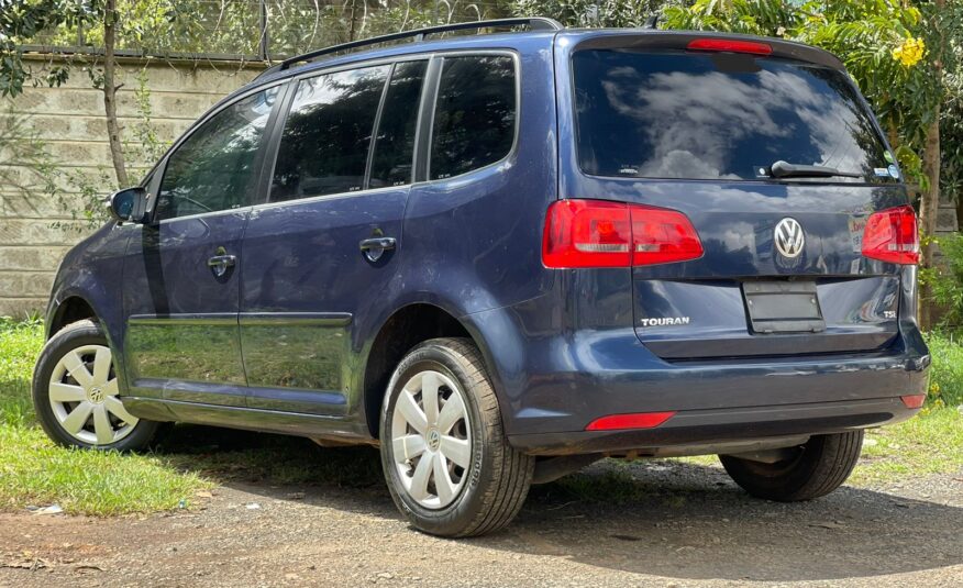 2015 Volkswagen Golf Touran