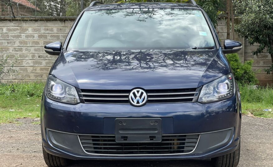 2015 Volkswagen Golf Touran