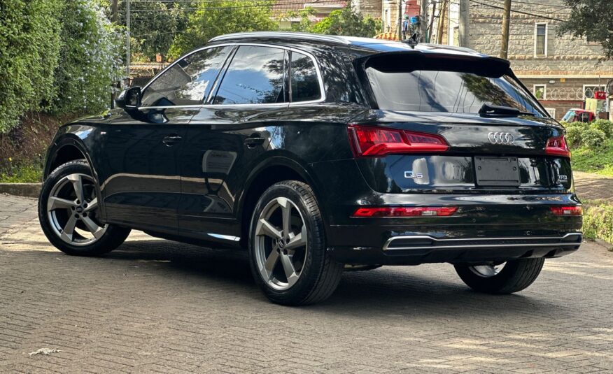 2018 Audi Q5 Quattro/ S-Line