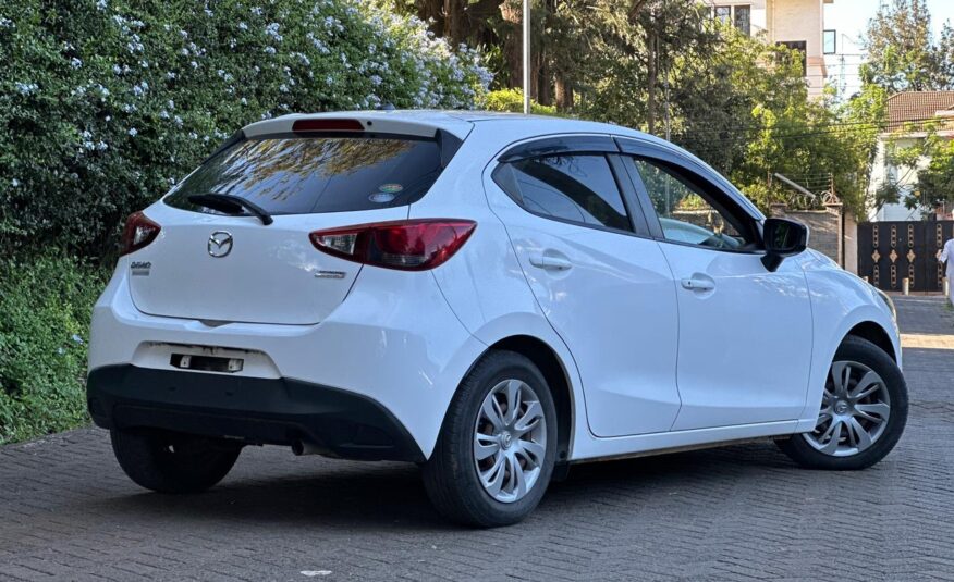 2016 Mazda Demio