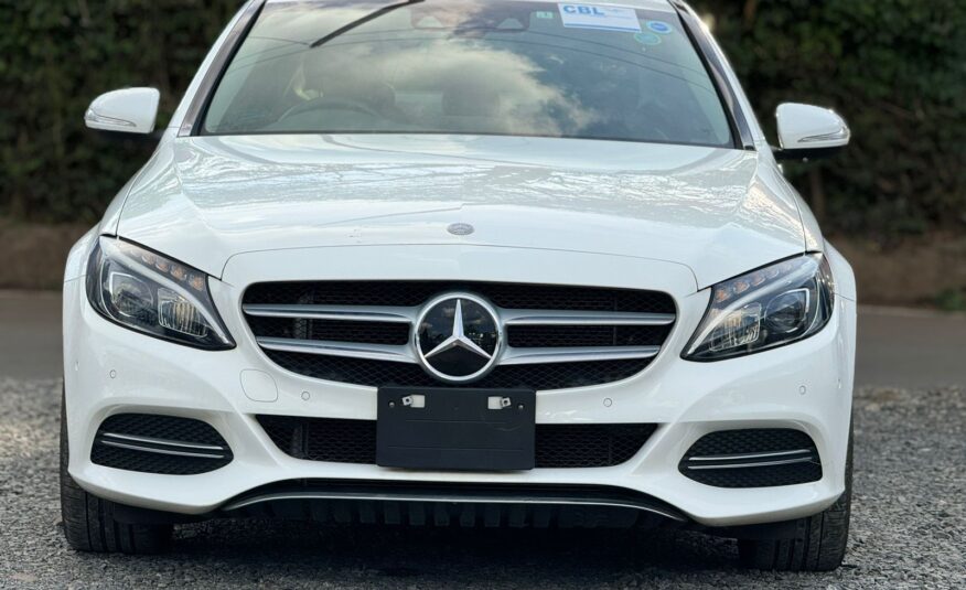 2016 Mercedes Benz C180