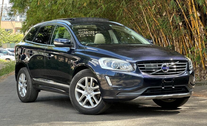 2016 Volvo XC60 D4