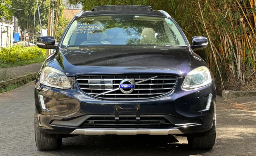 2016 Volvo XC60 D4