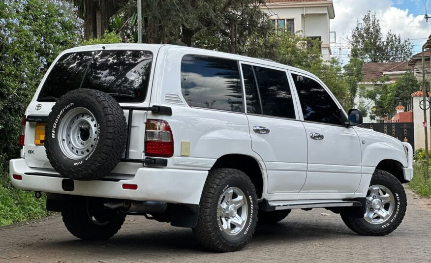 2004 Toyota Land Cruiser GX