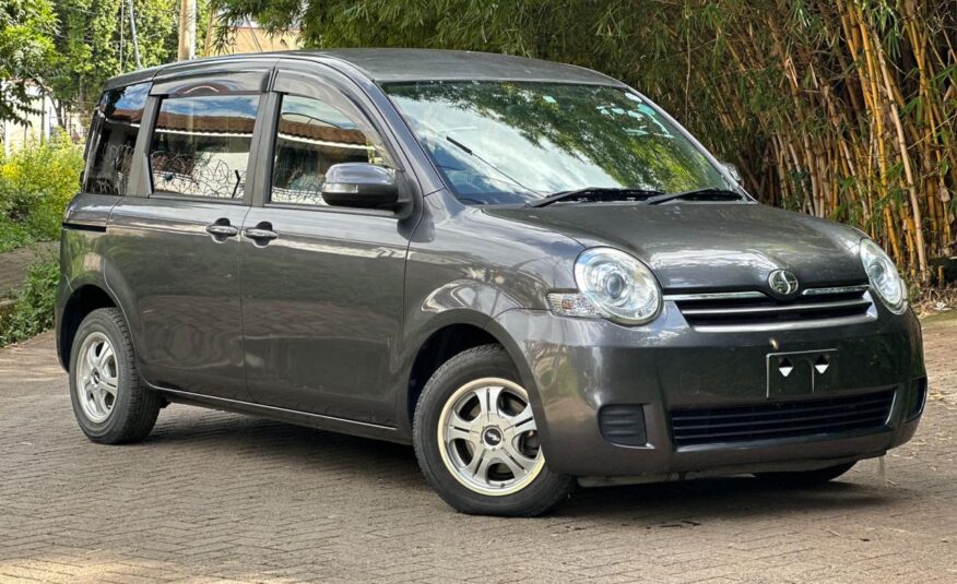 2016 Toyota Sienta