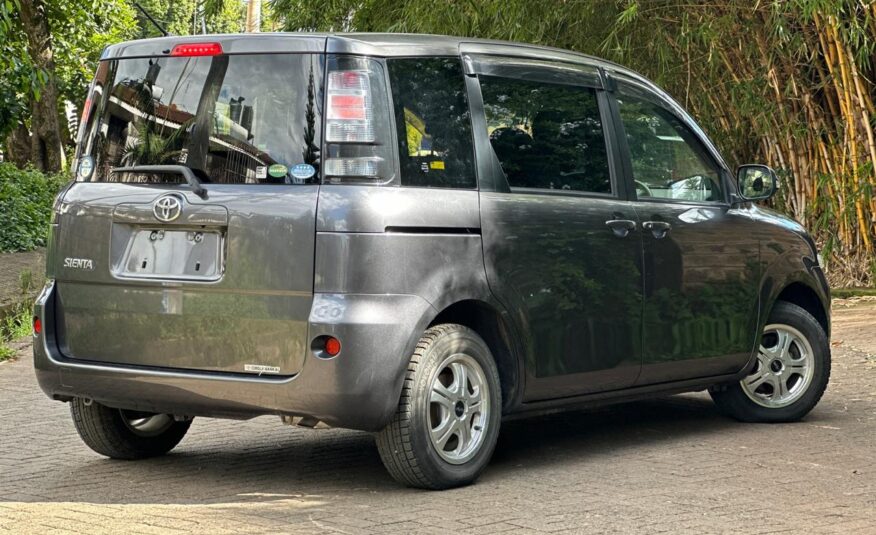 2016 Toyota Sienta