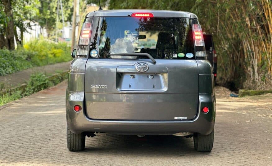 2016 Toyota Sienta