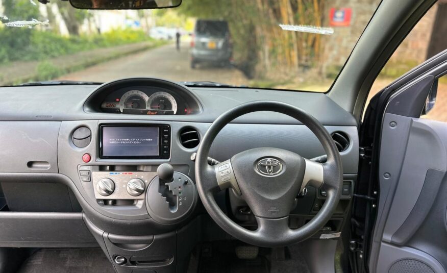 2016 Toyota Sienta