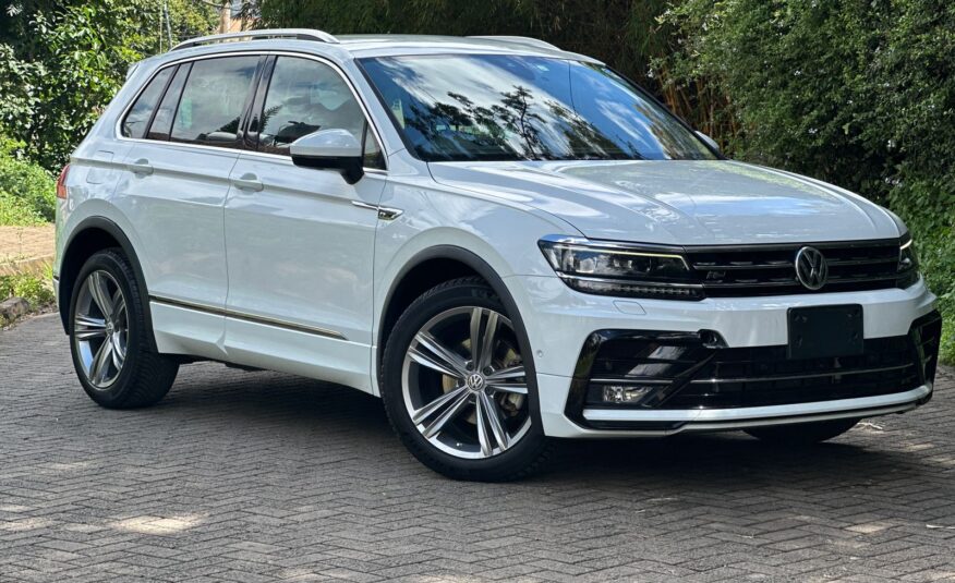 2017 Volkswagen Tiguan 1.4T R-Line🔥/46K Kms