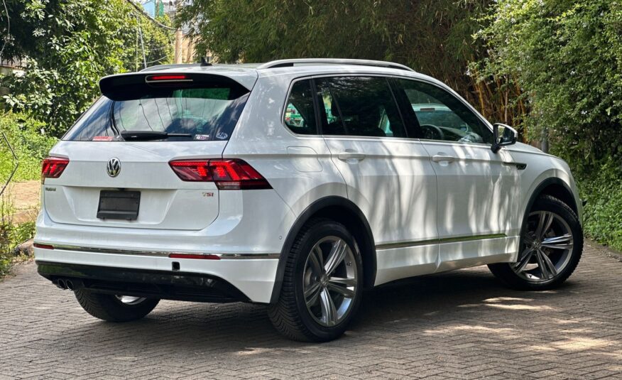 2017 Volkswagen Tiguan 1.4T R-Line🔥/46K Kms