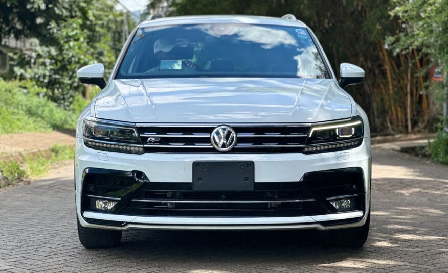 2017 Volkswagen Tiguan 1.4T R-Line🔥/46K Kms