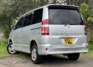 2006 Toyota Noah