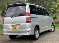 2006 Toyota Noah