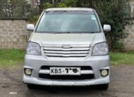 2006 Toyota Noah