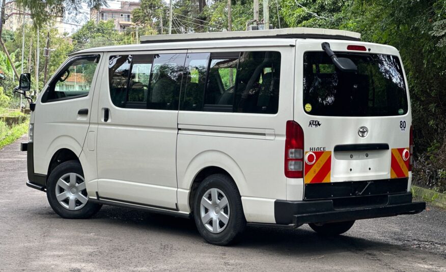 2016 Toyota Hiace 7L