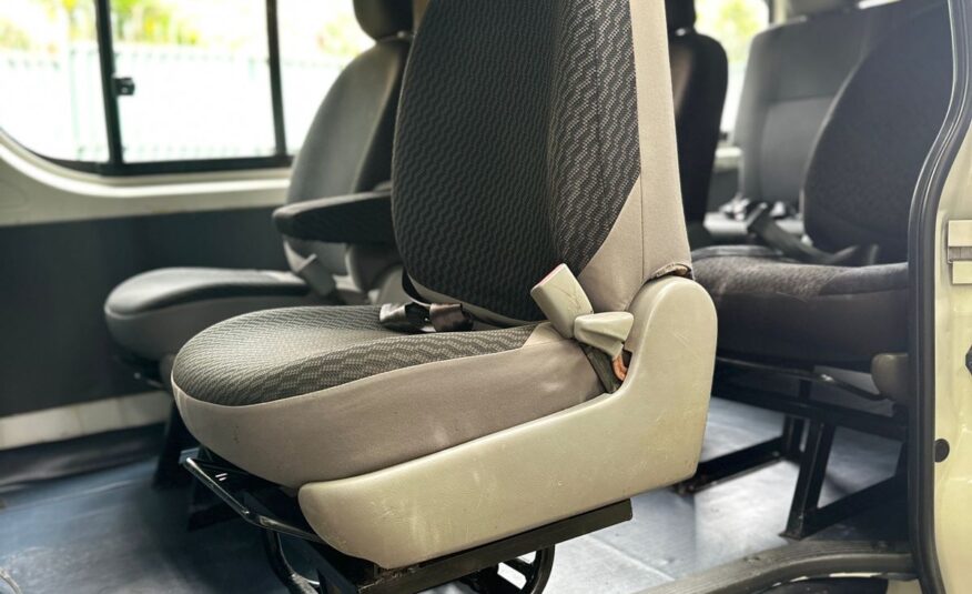 2016 Toyota Hiace 7L