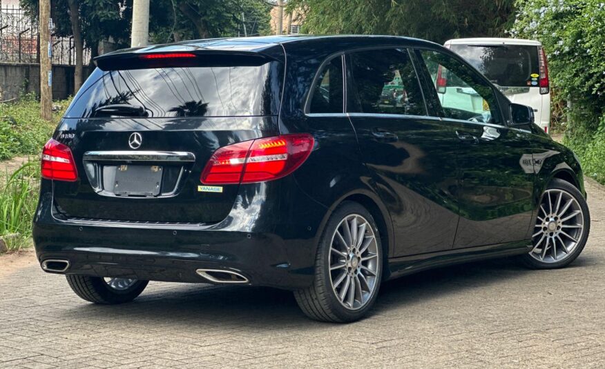 2017 Mercedes Benz B180