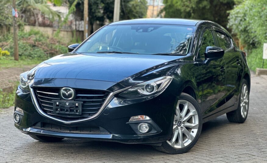 2016 Mazda Axela Hatchback _🔥