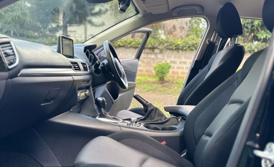 2016 Mazda Axela Hatchback _🔥