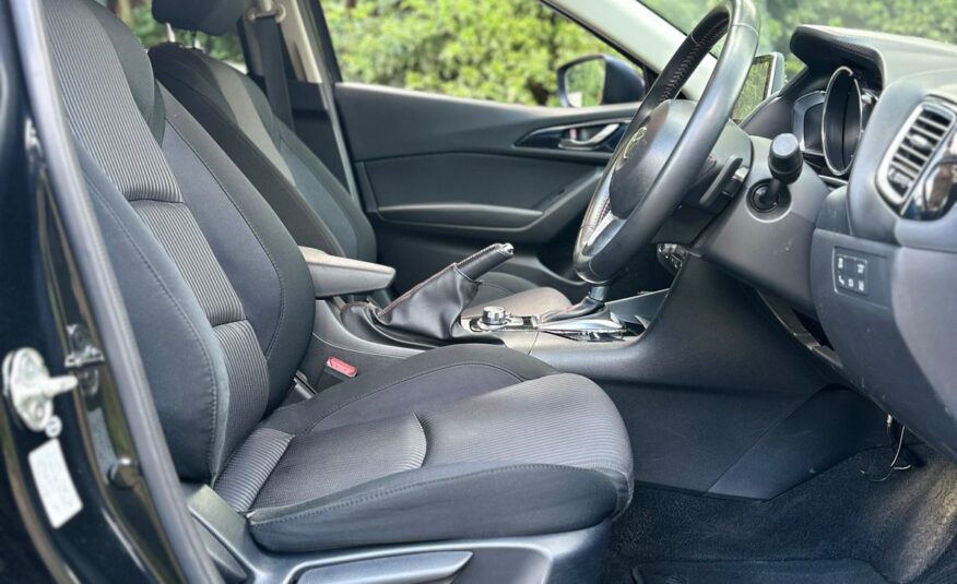 2016 Mazda Axela Hatchback _🔥