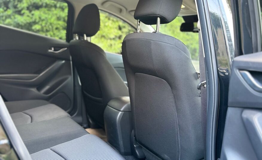 2016 Mazda Axela Hatchback _🔥