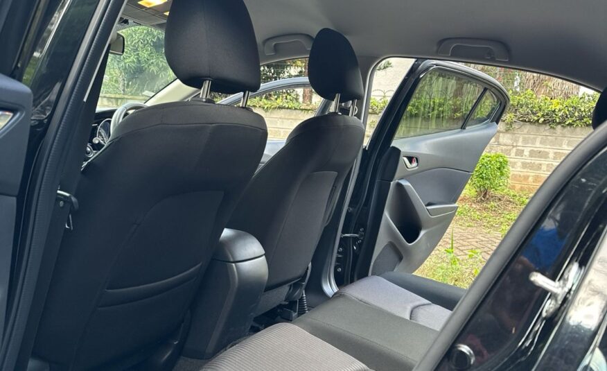 2016 Mazda Axela Hatchback _🔥