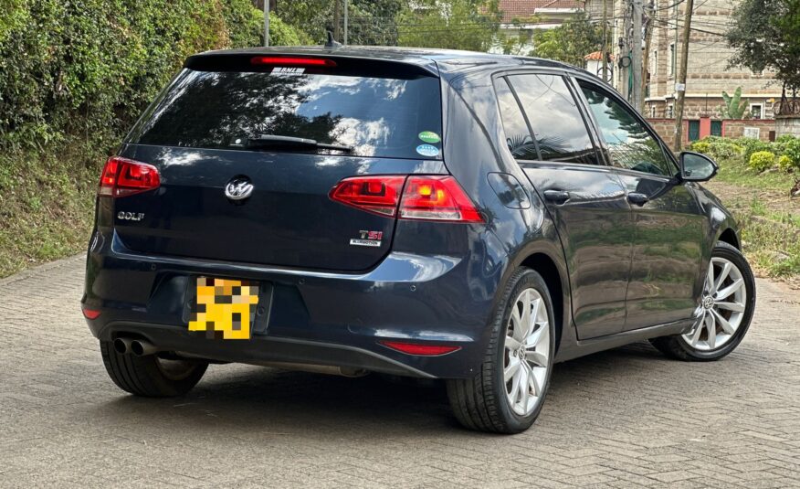 2017 Volkswagen Golf TSI