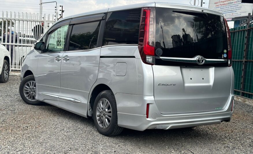 2017 Toyota Esquire