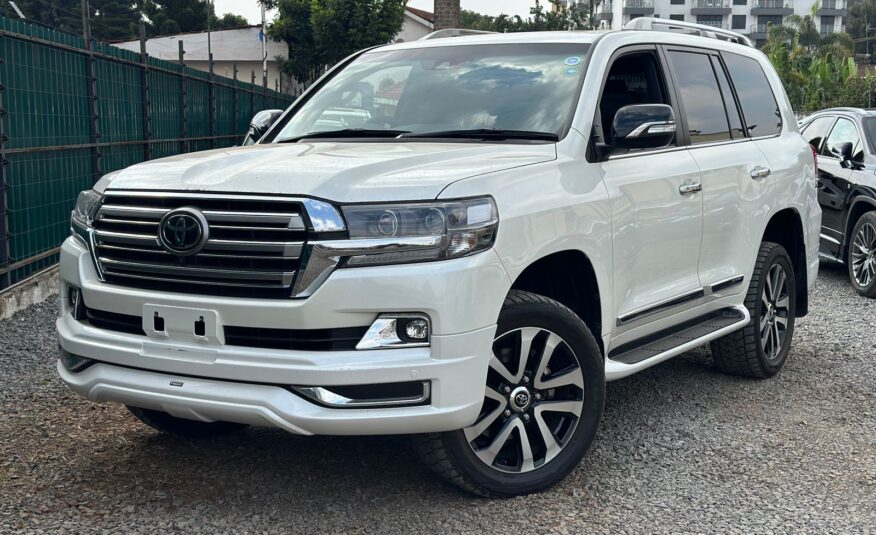 2017 Toyota Landcruiser V8 ZX🔥 G-Frontier Package/Sunroof/41K Kms