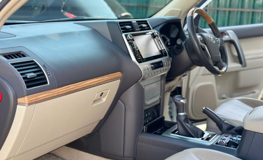 2019 Toyota Landcruiser Prado TX🔥 Sunroof/ 68K Kms/ Retractable Sidestep