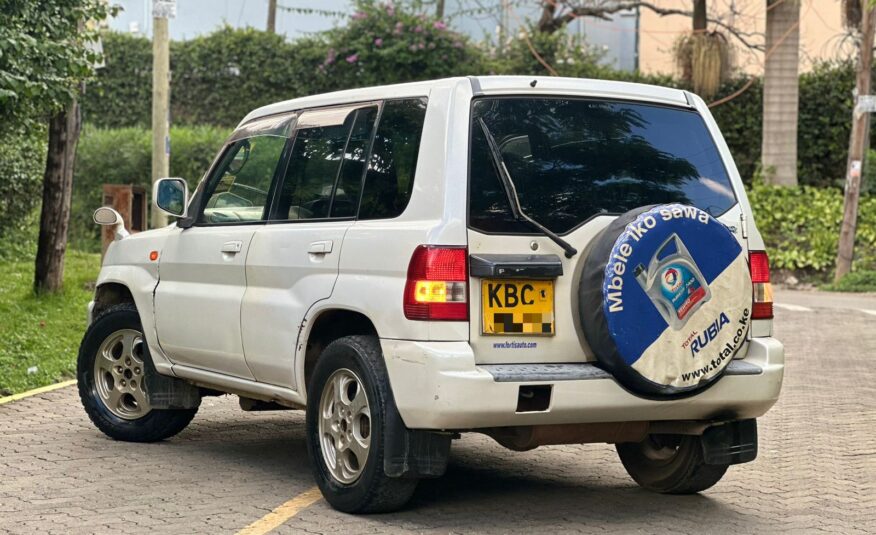 2002 Mitsubishi Pajero IO