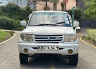 2002 Mitsubishi Pajero IO